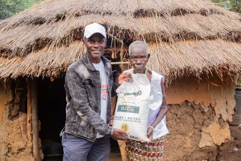 Community food support and outreach